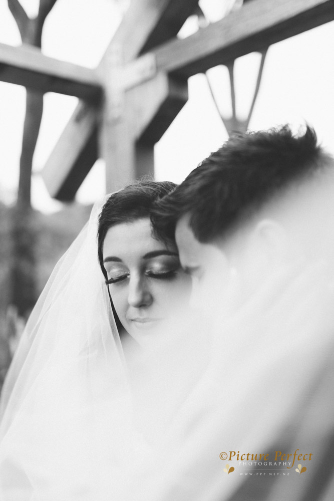 Nicki and Zane wonderful and fun Palmerston North wedding photography at Makoura Lodge 147 Nicki palmerston north wedding 0146